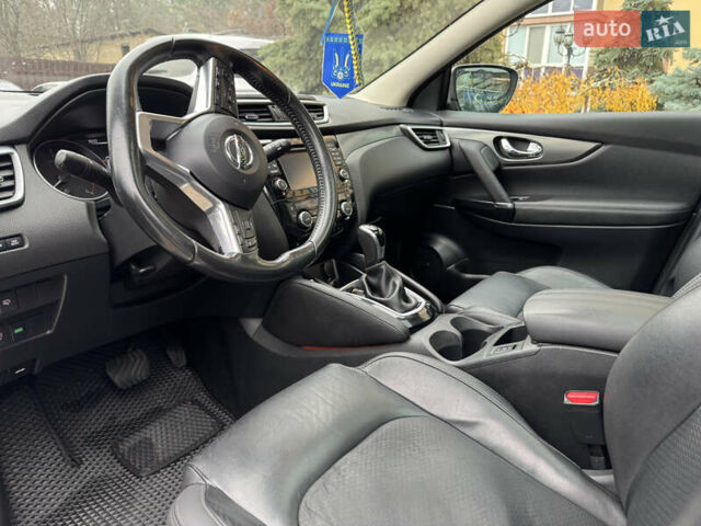 Белый Ниссан Кашкай, объемом двигателя 1.6 л и пробегом 147 тыс. км за 18900 $, фото 6 на Automoto.ua