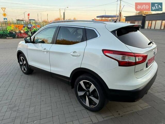 Белый Ниссан Кашкай, объемом двигателя 1.5 л и пробегом 213 тыс. км за 15900 $, фото 29 на Automoto.ua