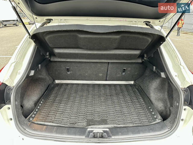 Білий Ніссан Кашкай, об'ємом двигуна 1.2 л та пробігом 56 тис. км за 14777 $, фото 30 на Automoto.ua