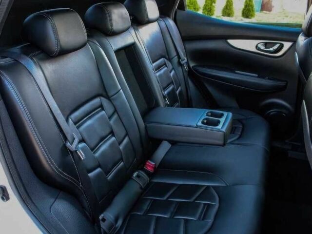 Белый Ниссан Кашкай, объемом двигателя 1.2 л и пробегом 99 тыс. км за 9200 $, фото 12 на Automoto.ua