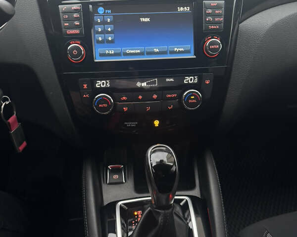 Білий Ніссан Кашкай, об'ємом двигуна 1.6 л та пробігом 204 тис. км за 16999 $, фото 12 на Automoto.ua