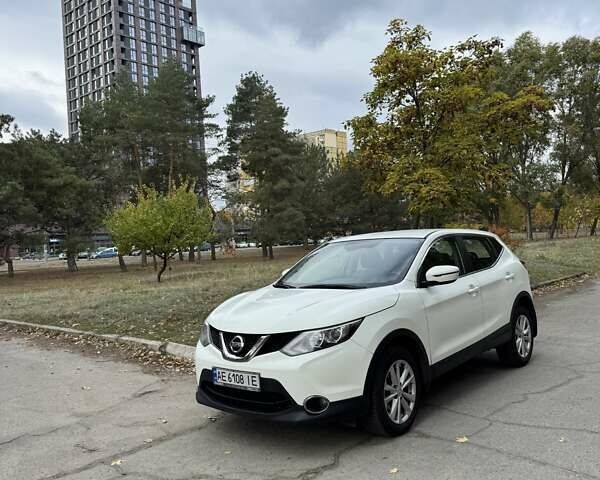 Білий Ніссан Кашкай, об'ємом двигуна 1.6 л та пробігом 158 тис. км за 16400 $, фото 1 на Automoto.ua