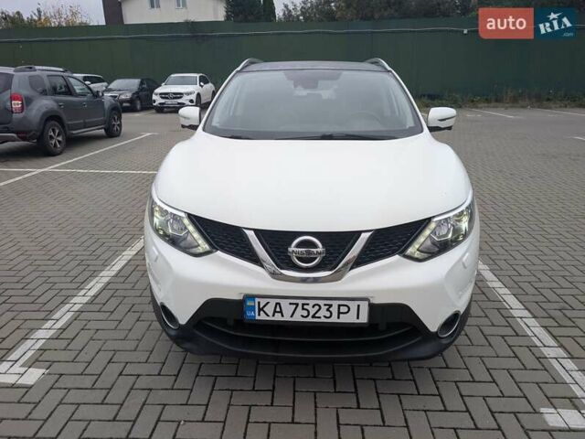 Белый Ниссан Кашкай, объемом двигателя 1.6 л и пробегом 132 тыс. км за 16500 $, фото 14 на Automoto.ua