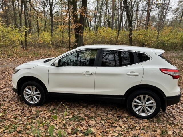 Білий Ніссан Кашкай, об'ємом двигуна 1.6 л та пробігом 137 тис. км за 14900 $, фото 4 на Automoto.ua