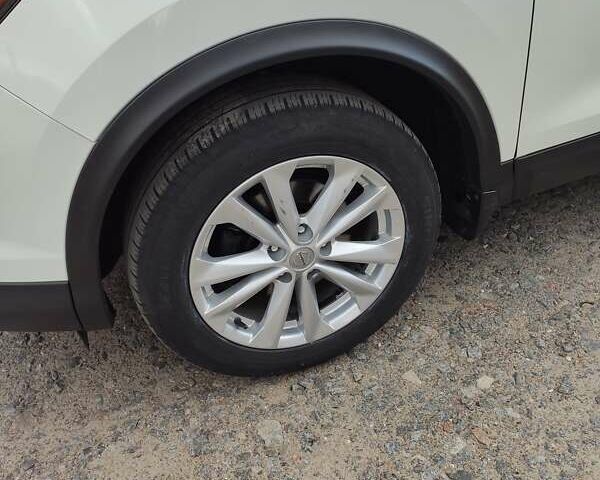 Білий Ніссан Кашкай, об'ємом двигуна 2 л та пробігом 73 тис. км за 14500 $, фото 15 на Automoto.ua