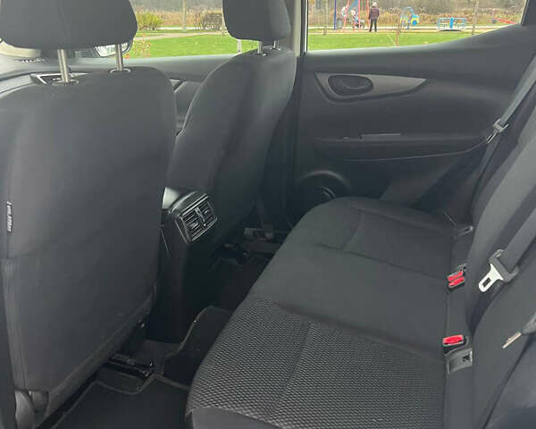 Білий Ніссан Кашкай, об'ємом двигуна 1.2 л та пробігом 71 тис. км за 14700 $, фото 18 на Automoto.ua