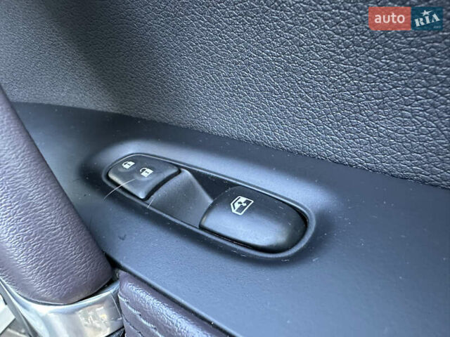 Белый Ниссан Кашкай, объемом двигателя 1.6 л и пробегом 95 тыс. км за 21900 $, фото 44 на Automoto.ua