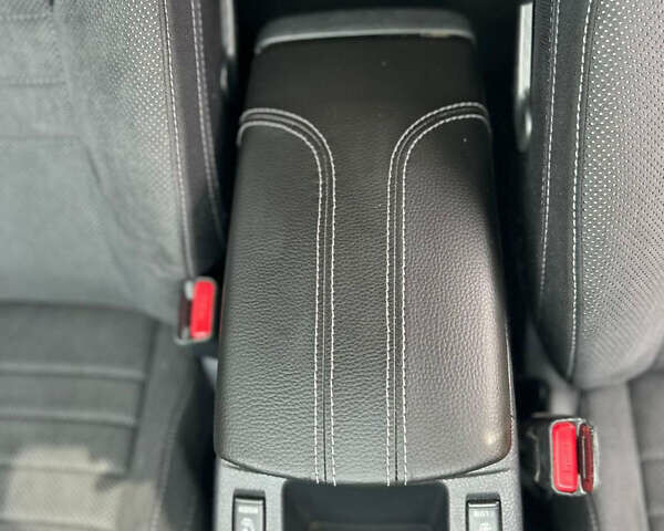 Белый Ниссан Кашкай, объемом двигателя 1.6 л и пробегом 123 тыс. км за 18200 $, фото 31 на Automoto.ua