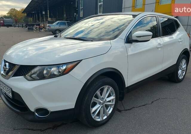 Белый Ниссан Кашкай, объемом двигателя 2 л и пробегом 53 тыс. км за 15250 $, фото 1 на Automoto.ua