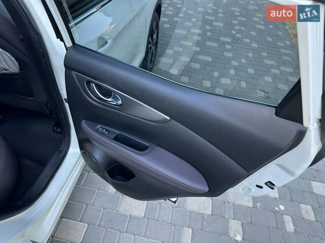 Белый Ниссан Кашкай, объемом двигателя 1.6 л и пробегом 95 тыс. км за 21900 $, фото 55 на Automoto.ua
