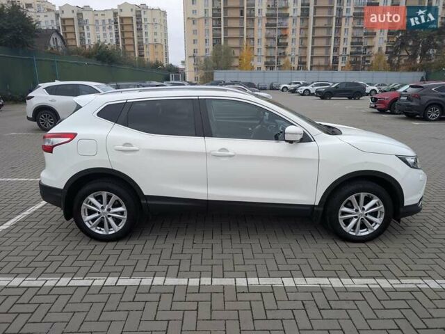 Белый Ниссан Кашкай, объемом двигателя 1.6 л и пробегом 132 тыс. км за 16500 $, фото 3 на Automoto.ua
