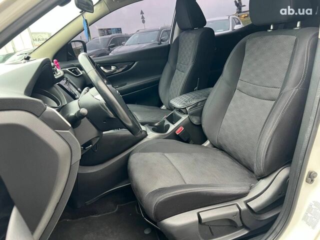 Білий Ніссан Кашкай, об'ємом двигуна 1.6 л та пробігом 216 тис. км за 16990 $, фото 17 на Automoto.ua