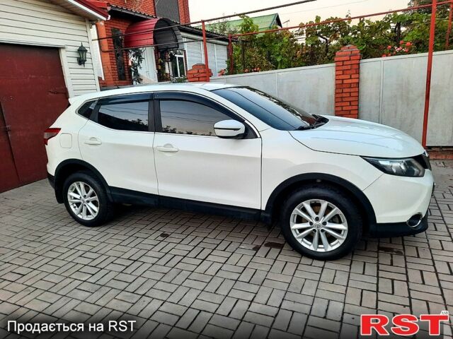 Білий Ніссан Кашкай, об'ємом двигуна 1.2 л та пробігом 171 тис. км за 15000 $, фото 3 на Automoto.ua