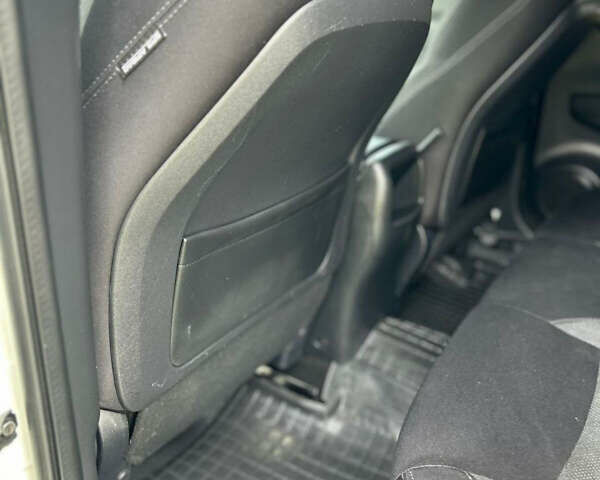 Белый Ниссан Кашкай, объемом двигателя 1.6 л и пробегом 123 тыс. км за 18200 $, фото 24 на Automoto.ua