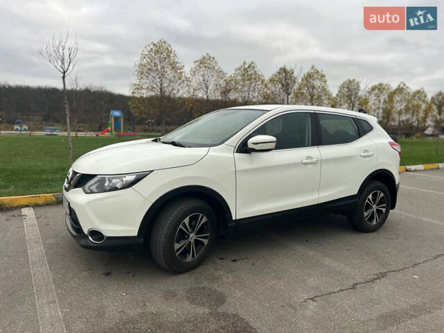 Білий Ніссан Кашкай, об'ємом двигуна 1.2 л та пробігом 71 тис. км за 14700 $, фото 3 на Automoto.ua