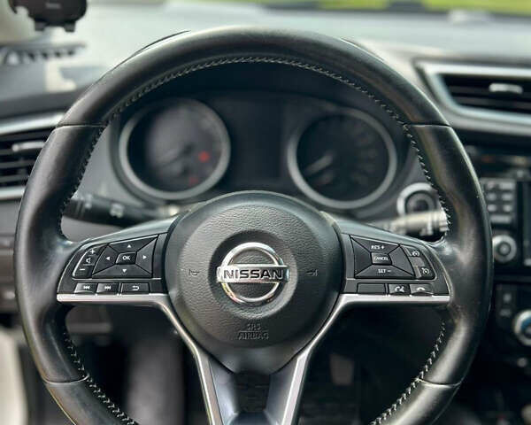 Белый Ниссан Кашкай, объемом двигателя 1.6 л и пробегом 123 тыс. км за 18200 $, фото 22 на Automoto.ua