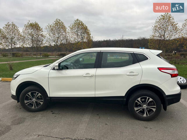 Білий Ніссан Кашкай, об'ємом двигуна 1.2 л та пробігом 71 тис. км за 14700 $, фото 1 на Automoto.ua