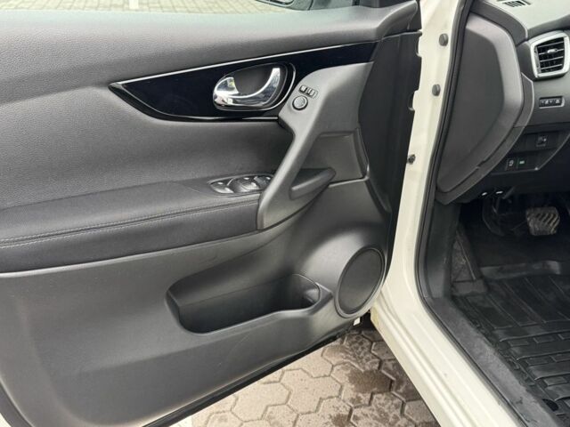 Білий Ніссан Кашкай, об'ємом двигуна 1.2 л та пробігом 92 тис. км за 11500 $, фото 18 на Automoto.ua