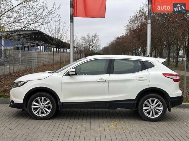 Білий Ніссан Кашкай, об'ємом двигуна 1.6 л та пробігом 160 тис. км за 15900 $, фото 3 на Automoto.ua