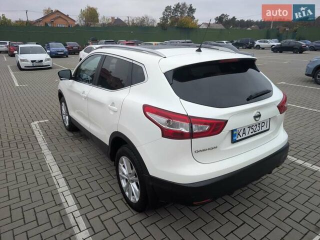 Белый Ниссан Кашкай, объемом двигателя 1.6 л и пробегом 132 тыс. км за 16500 $, фото 6 на Automoto.ua