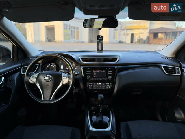 Белый Ниссан Кашкай, объемом двигателя 1.2 л и пробегом 150 тыс. км за 11700 $, фото 11 на Automoto.ua