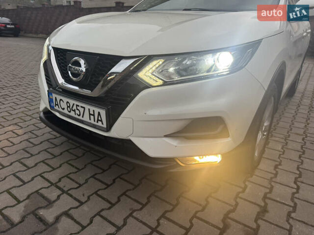 Білий Ніссан Кашкай, об'ємом двигуна 1.6 л та пробігом 204 тис. км за 16999 $, фото 20 на Automoto.ua