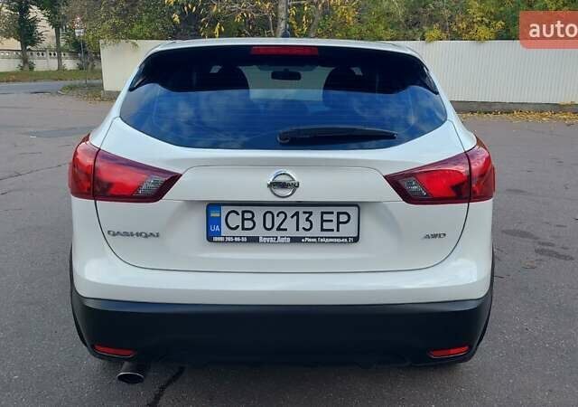 Белый Ниссан Кашкай, объемом двигателя 2 л и пробегом 53 тыс. км за 15250 $, фото 10 на Automoto.ua