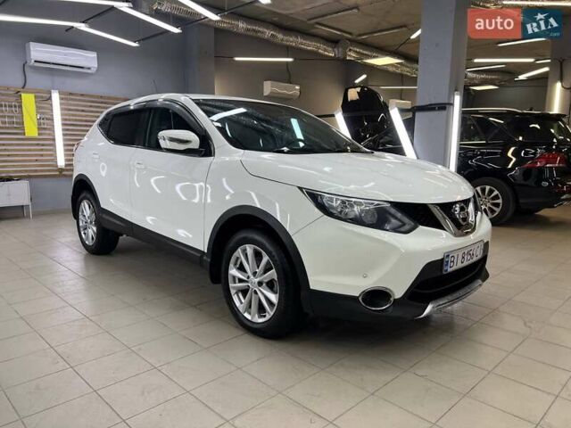 Белый Ниссан Кашкай, объемом двигателя 1.6 л и пробегом 140 тыс. км за 17999 $, фото 13 на Automoto.ua