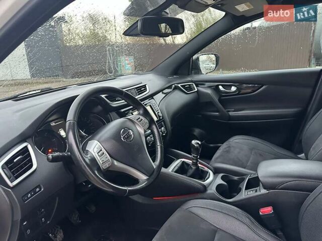 Белый Ниссан Кашкай, объемом двигателя 1.5 л и пробегом 275 тыс. км за 16700 $, фото 8 на Automoto.ua