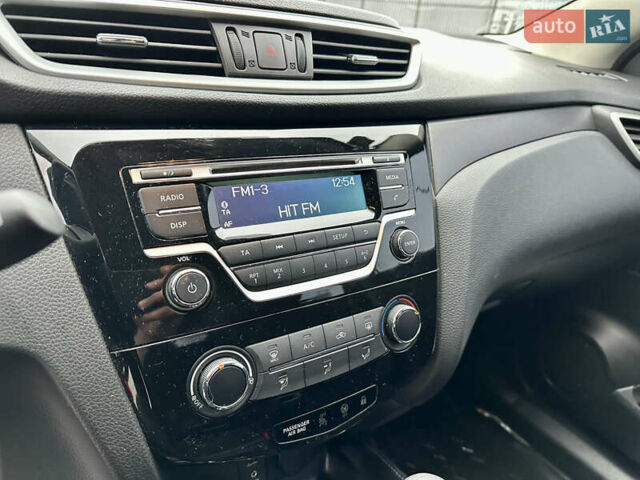 Білий Ніссан Кашкай, об'ємом двигуна 1.2 л та пробігом 56 тис. км за 14777 $, фото 21 на Automoto.ua