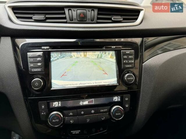 Білий Ніссан Кашкай, об'ємом двигуна 1.2 л та пробігом 85 тис. км за 15800 $, фото 12 на Automoto.ua