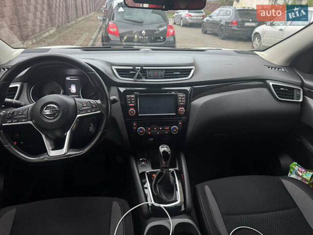 Білий Ніссан Кашкай, об'ємом двигуна 1.6 л та пробігом 204 тис. км за 16999 $, фото 10 на Automoto.ua