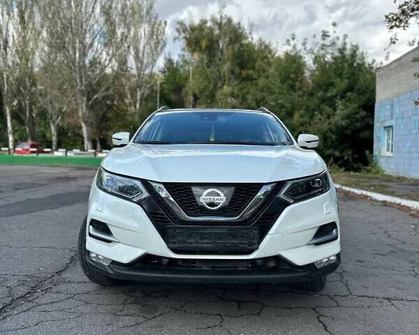 Білий Ніссан Кашкай, об'ємом двигуна 2 л та пробігом 98 тис. км за 19000 $, фото 4 на Automoto.ua