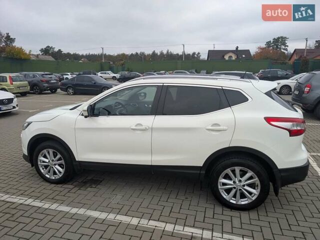 Белый Ниссан Кашкай, объемом двигателя 1.6 л и пробегом 132 тыс. км за 16500 $, фото 7 на Automoto.ua