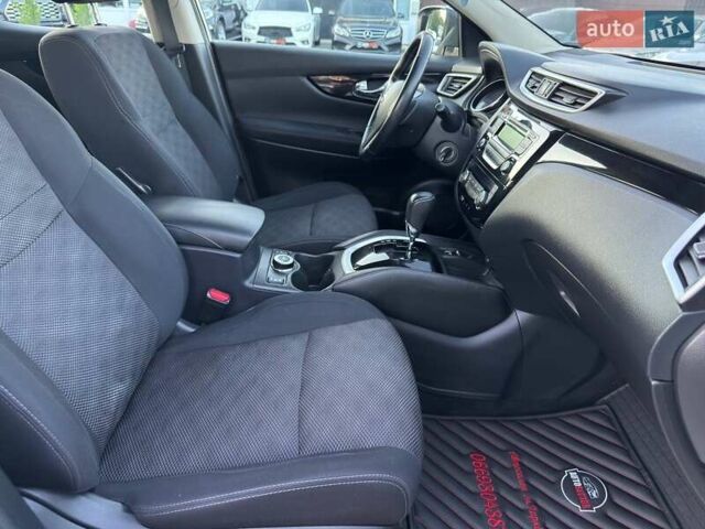 Белый Ниссан Кашкай, объемом двигателя 2 л и пробегом 187 тыс. км за 16500 $, фото 17 на Automoto.ua