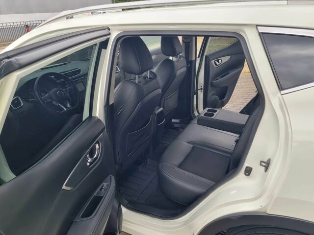 Білий Ніссан Кашкай, об'ємом двигуна 1.6 л та пробігом 57 тис. км за 8400 $, фото 11 на Automoto.ua