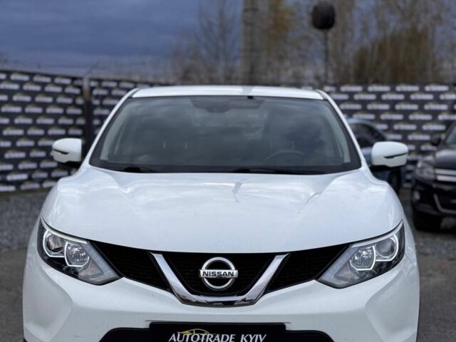 Белый Ниссан Кашкай, объемом двигателя 0 л и пробегом 68 тыс. км за 11650 $, фото 1 на Automoto.ua