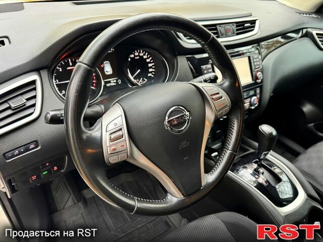 Білий Ніссан Кашкай, об'ємом двигуна 1.6 л та пробігом 137 тис. км за 15200 $, фото 7 на Automoto.ua