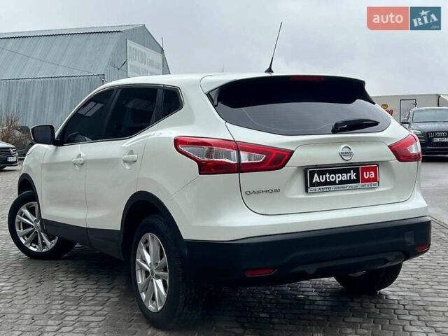 Білий Ніссан Кашкай, об'ємом двигуна 1.6 л та пробігом 216 тис. км за 16990 $, фото 6 на Automoto.ua
