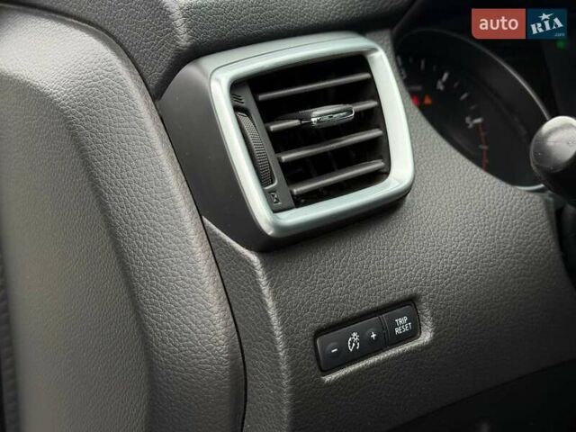 Білий Ніссан Кашкай, об'ємом двигуна 1.6 л та пробігом 114 тис. км за 20897 $, фото 18 на Automoto.ua