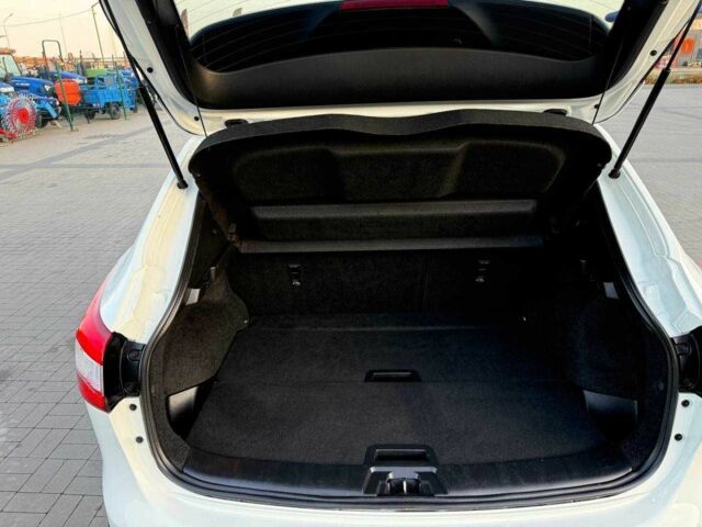 Белый Ниссан Кашкай, объемом двигателя 1.5 л и пробегом 213 тыс. км за 15900 $, фото 17 на Automoto.ua