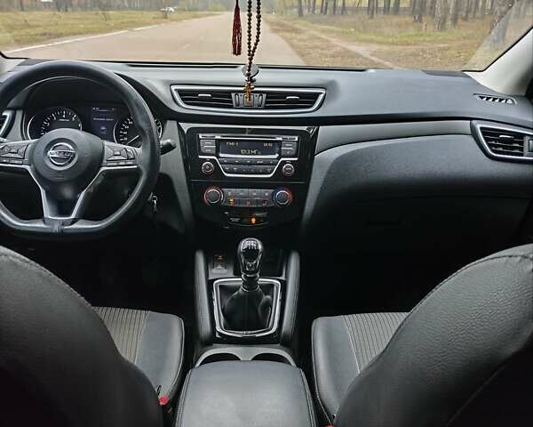 Белый Ниссан Кашкай, объемом двигателя 1.2 л и пробегом 42 тыс. км за 18200 $, фото 2 на Automoto.ua