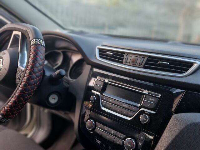 Білий Ніссан Кашкай, об'ємом двигуна 2 л та пробігом 61 тис. км за 23000 $, фото 6 на Automoto.ua