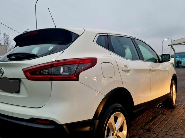 Білий Ніссан Кашкай, об'ємом двигуна 2 л та пробігом 61 тис. км за 23000 $, фото 2 на Automoto.ua