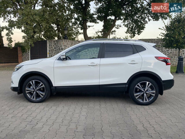 Белый Ниссан Кашкай, объемом двигателя 1.6 л и пробегом 92 тыс. км за 19950 $, фото 15 на Automoto.ua