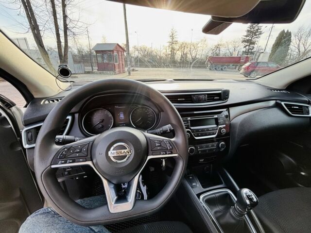 Белый Ниссан Кашкай, объемом двигателя 1.2 л и пробегом 130 тыс. км за 12300 $, фото 9 на Automoto.ua