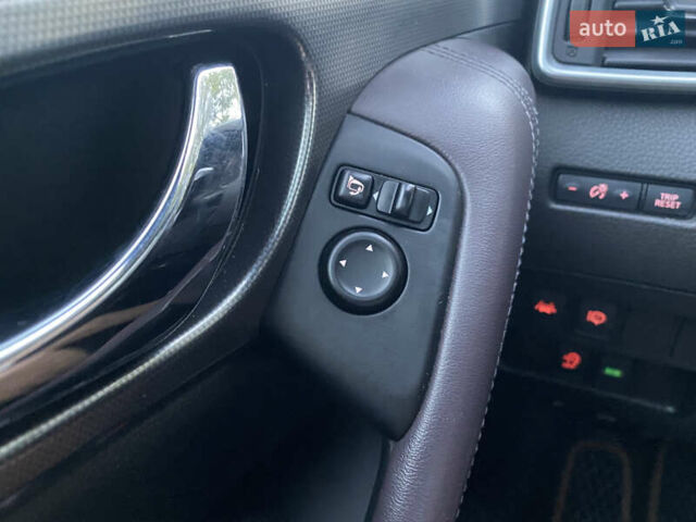 Белый Ниссан Кашкай, объемом двигателя 1.6 л и пробегом 92 тыс. км за 19950 $, фото 32 на Automoto.ua