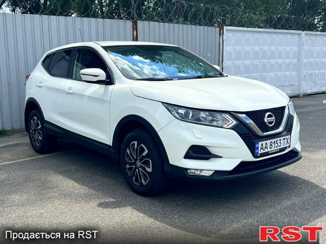 Белый Ниссан Кашкай, объемом двигателя 1.2 л и пробегом 200 тыс. км за 10999 $, фото 4 на Automoto.ua