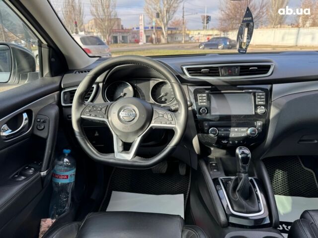 Белый Ниссан Кашкай, объемом двигателя 2 л и пробегом 130 тыс. км за 18790 $, фото 18 на Automoto.ua