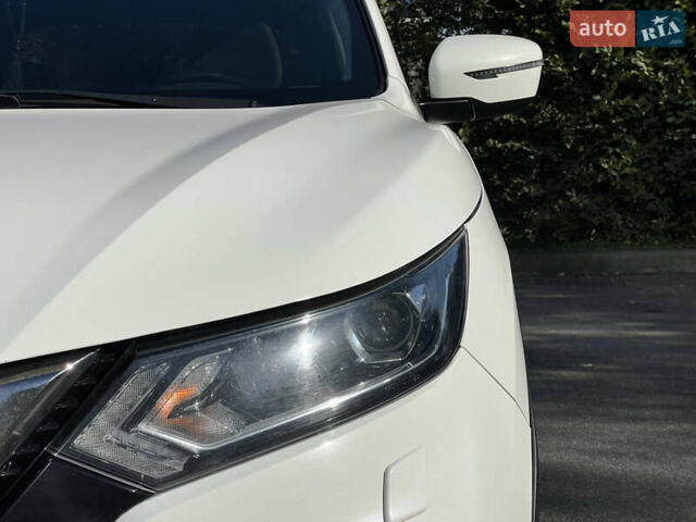 Білий Ніссан Кашкай, об'ємом двигуна 1.2 л та пробігом 205 тис. км за 11500 $, фото 50 на Automoto.ua